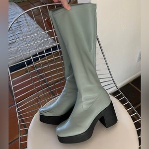 Intentionally Blank Marz platform boot